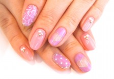 ハートくり抜きネイル