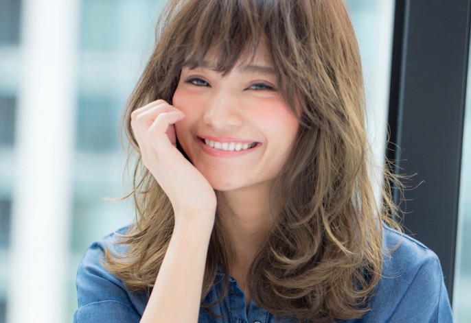 フリンジバンググレージュミディ