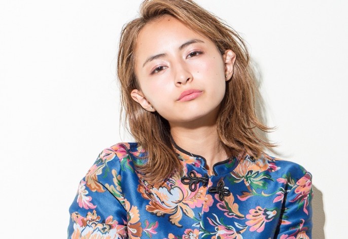 外ハネモードボブ